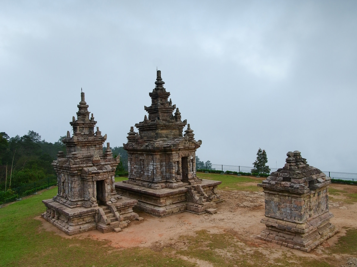 candi gedog